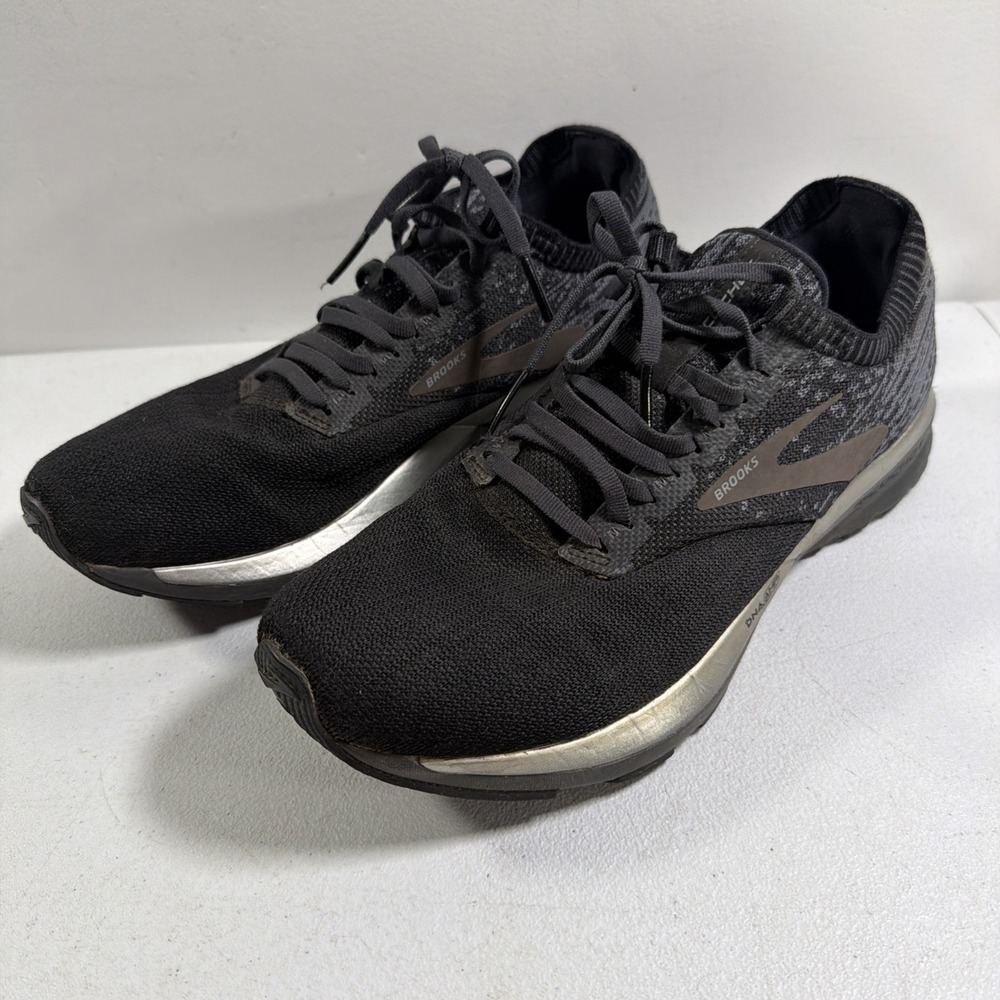 Brooks Mens Ricochet 1102931D057 Black Running Shoes Sneakers Size 10 D